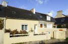Holiday home Terraced house with garden and sea view Paimpol