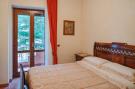 VakantiehuisItalië - Abruzzen/Molise: Appartamento in Villa con Giardino e Piscina