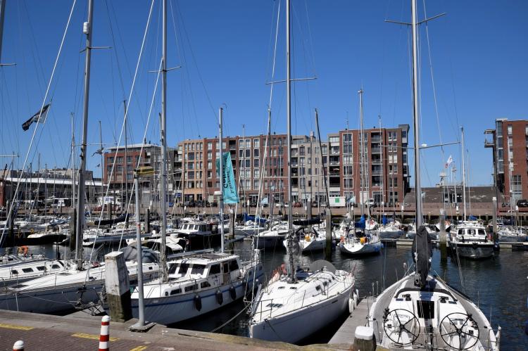 Scheveningen Harbour 22c
